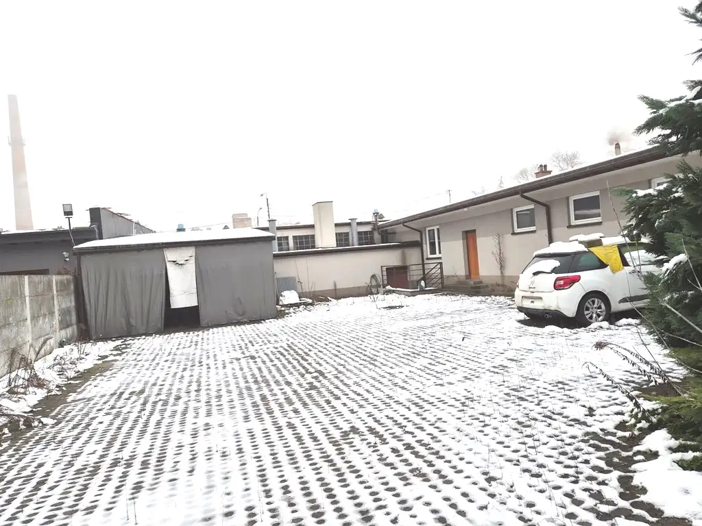 Magazyny i hale Konstantynów Łódzki — zdjęcie 1